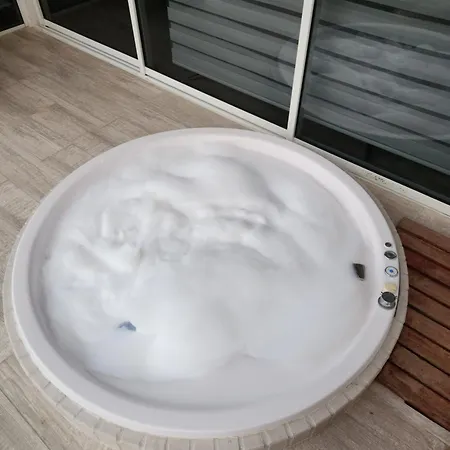 Dominique1409 Con Jacuzzi En Balcon * Cartagena